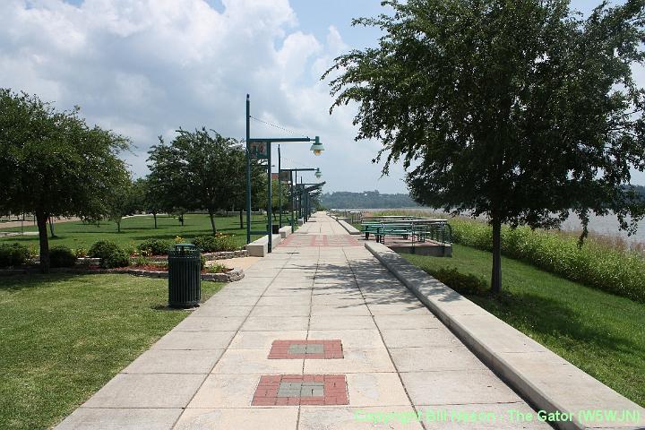 A3 Vidalia La Riverwalk.JPG